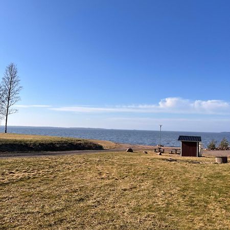 Вилла Askevikstugby Sjotorp Экстерьер фото