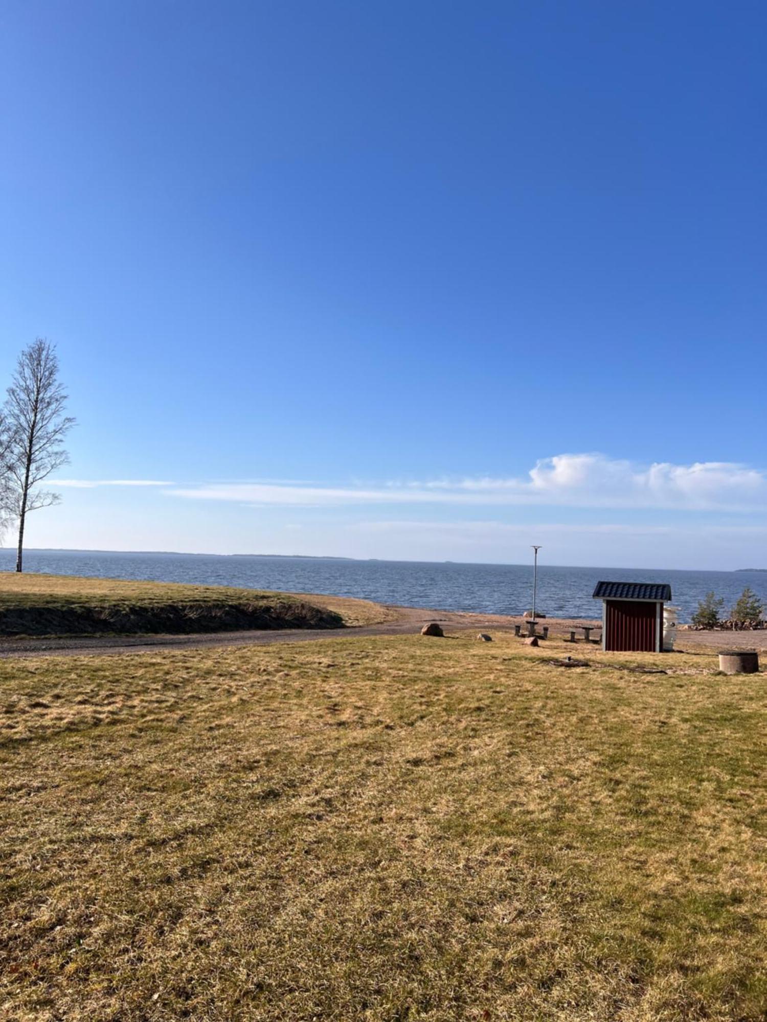 Вилла Askevikstugby Sjotorp Экстерьер фото